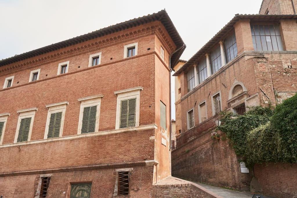 Palazzo Celsi Pollini Duomo Casa Emma Apartment เซียนา ภายนอก รูปภาพ